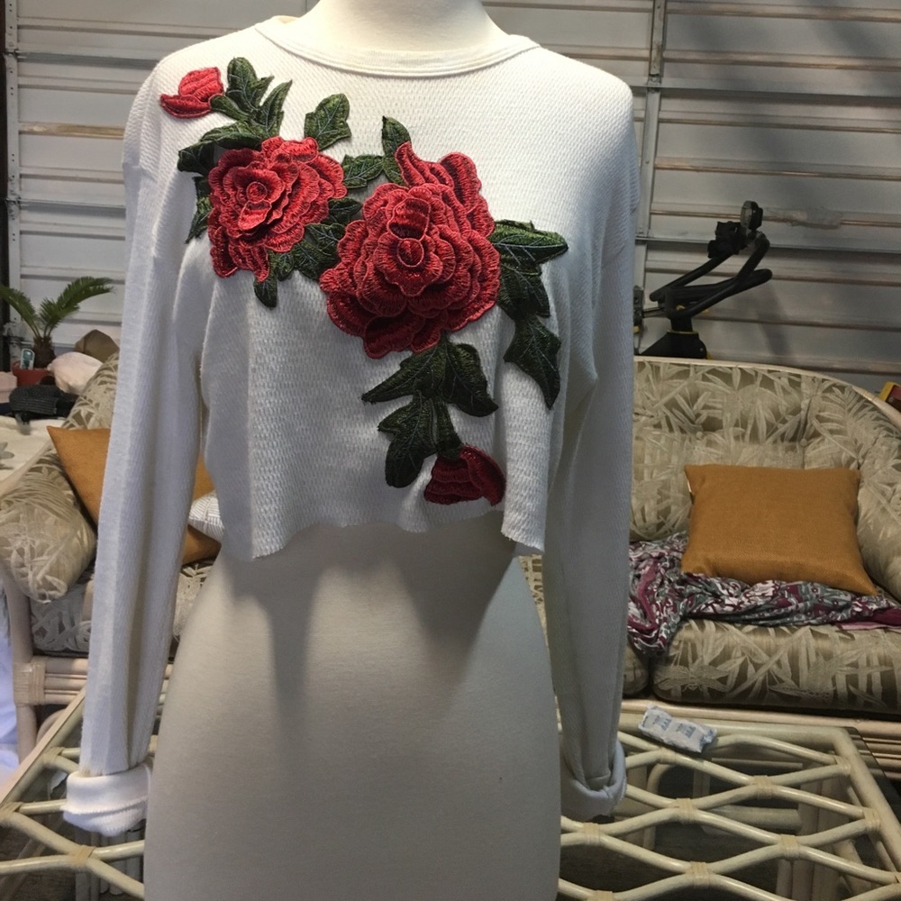 Cropped embroidered thermal sweater